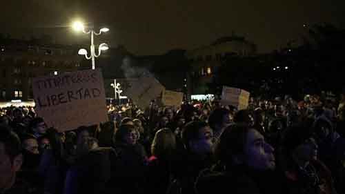 Manifestación en apoyo a "tirititeros desde abajo"