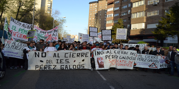 Manifestación Pérez Galdós