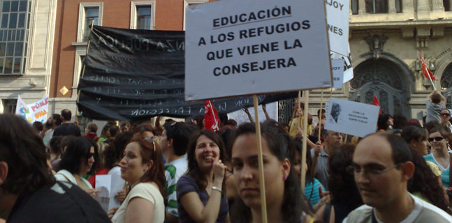 http://sindicatodeestudiantes.org/images/fotosarticulos/mani%20profes%202.jpg