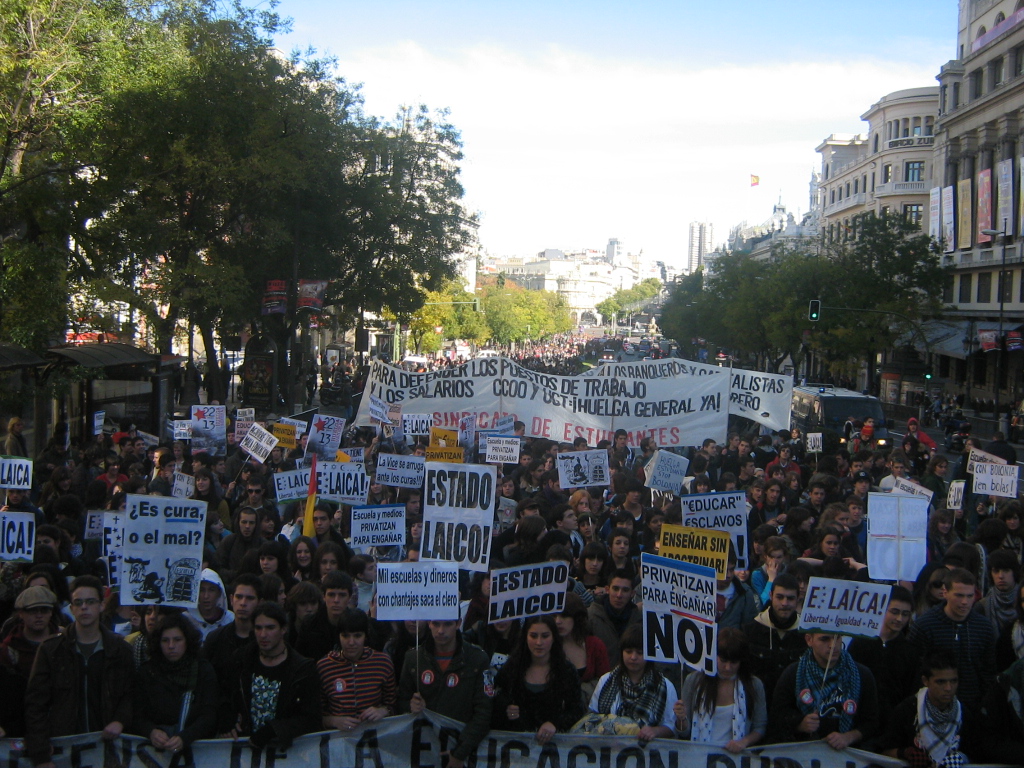 http://sindicatodeestudiantes.org/images/stories/fotos/13n.jpg